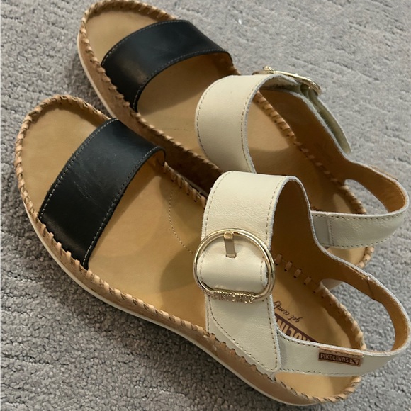 PIKOLINOS Black and Cream Sandals - Picture 8 of 8